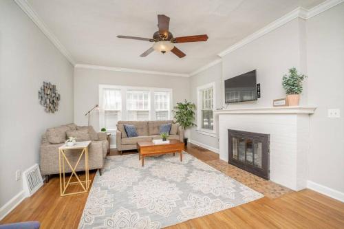 Wichita Casa | 3 Bed 1 5 Bath Home By College Hill & Hospitals