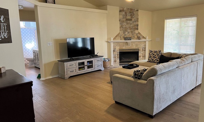 Twin Falls Casa | 3 bed, 2 bath home w/ RV parking