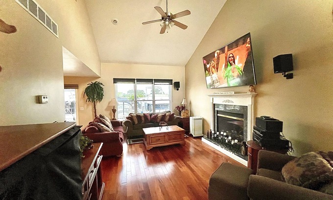 Harrison Casa | 3 Bed, 2 Bath House on Canal with Boat Well Included
