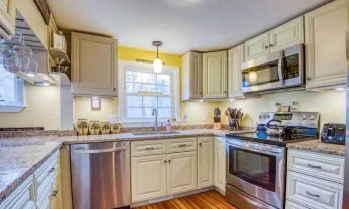 Moultonborough Casa | 3 bed / 2 bath lake Winnipesaukee Private Beach access