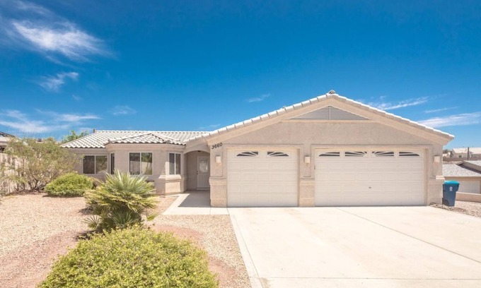 Lake Havasu City Casa | 3 Bed 2 Bath Private Home. Perfect for Both Off Road and Lake Activities!