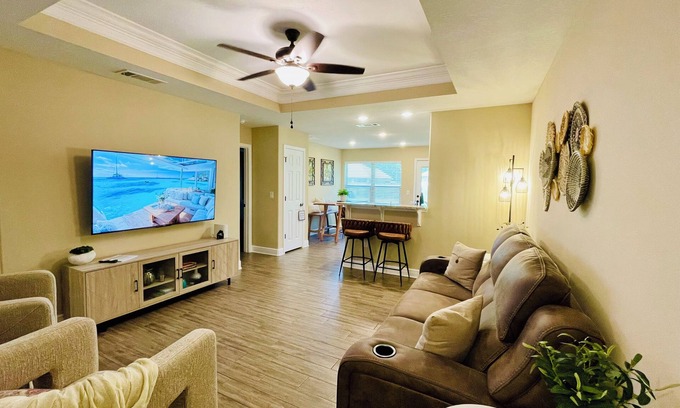 Florida Panhandle Casa | 3 Bed 2 Bath – Peaceful Retreat Near Pensacola and Beaches