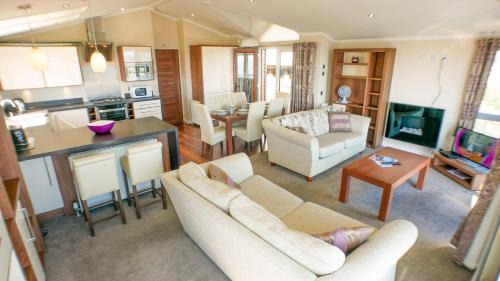 Exmouth Otro | 3 Bed 2 Bathroom Super Lodge! Sea Views!