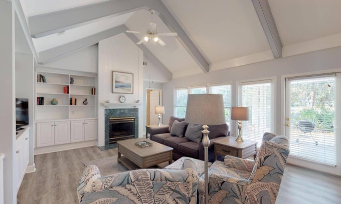 Indigo Run Casa | 3 bed/ 3 bath single family home Hilton Head Island. Folly Field beach -3 mi