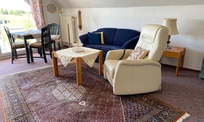 Bad Bertrich Apartamento | Apartamento de 3 camas con ducha / WC, balcón - Ferienwohnungen Berres