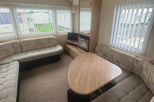 Kinmel Bay Chalet De Esquí | 3 Bed Caravan - Sleeps 8 - Pets - Parking