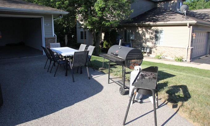 Suamico Condominio | 3 bed condo
