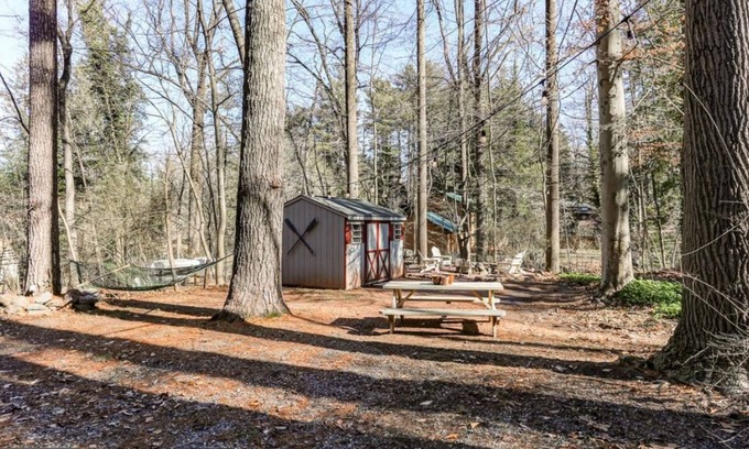 Mount Gretna Cabaña | 3 bed cottage in Mt. Gretna. Short drive to Hershey, Lancaster, Harrisburg