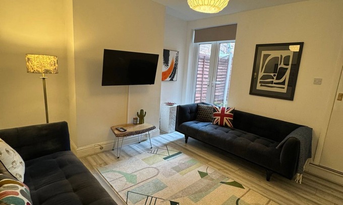 Erdington Casa | 3-Bed House, Birmingham.