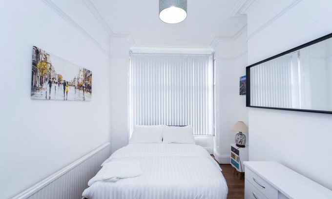 Thorpe Satchville Casa | 3 Bed House - Sleeps 11 - Pets - Wifi