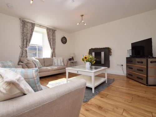 Belford Casa | 3 Bed in Bamburgh 76672