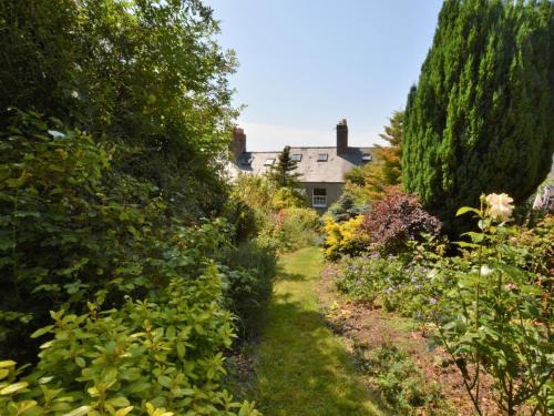 Bridport Casa | 3 Bed in Bothenhampton DC160