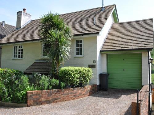 Branscombe Casa | 3 Bed in Branscombe 78002