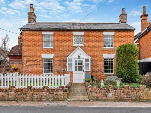 Broughton Casa | 3 Bed in Broughton 94143