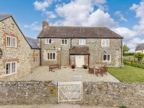 Bridport Casa | 3 Bed in Charmouth 89004