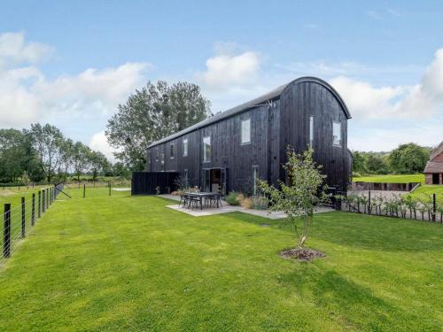 Ludwel Casa | 3 Bed in Ludlow 83865