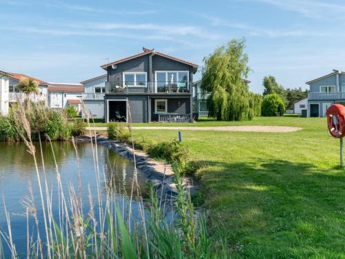 Hopton Casa | 3 Bed in Hopton 88649
