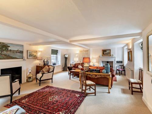 Kelso Casa | 3 Bed in Kelso 95231
