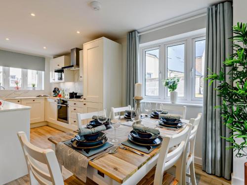 West Lulworth Casa | 3 Bed in Lulworth Cove 91200