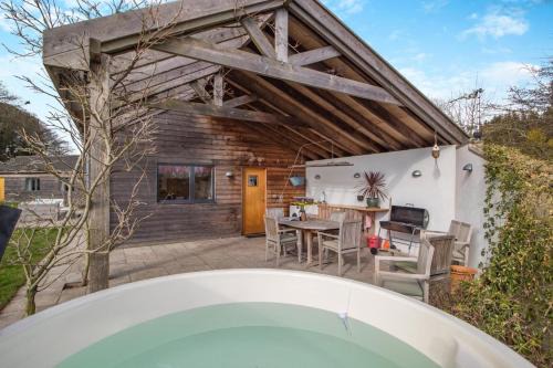 Beccles Casa | 3 Bed in South Cove oc-r30975