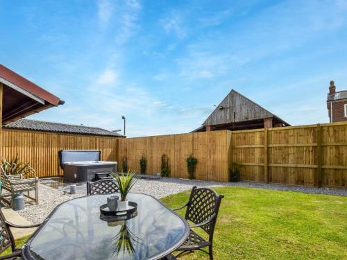 Alne Casa | 3 Bed in Tollerton 87290