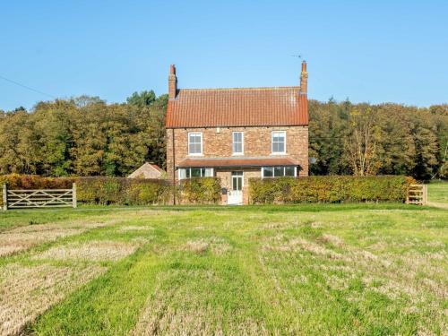York Casa | 3 Bed in York 79525