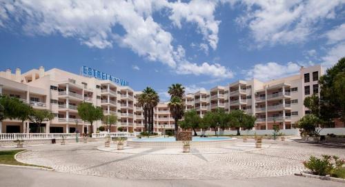 Portimao Apartamento | 3 bed resort Penthouse by the beach with sea and golf views