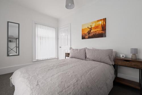 Cleethorpes Casa | 3-Bed Retreat with Free Parking and Long Stay Deals