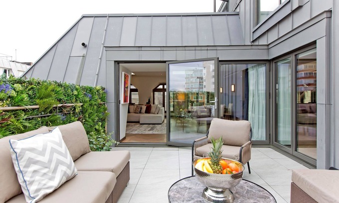 Soho Apartamento | 3-bed Rooftop Penthouse