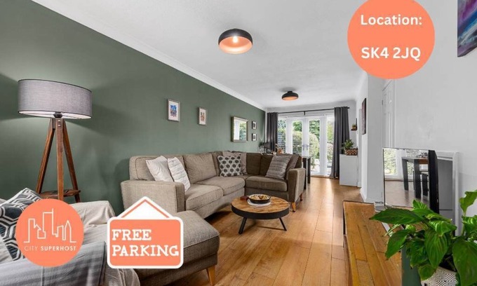 Heaton Norris Casa | 3 Bed Stockport Home by City SuperHost