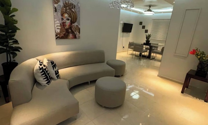 San Francisco de Macoris Apartamento | 3-bedroom apartment in peaceful San Francisco de Macorís with AC