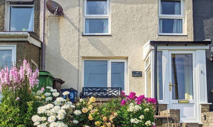 Llanllyfni Cabaña | Alojamiento de 3 habitaciones en Talysarn near Caernarfon