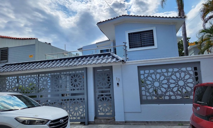 Las Acacias Casa | 3-bedroom house in welcoming Santo Domingo with AC, WiFi