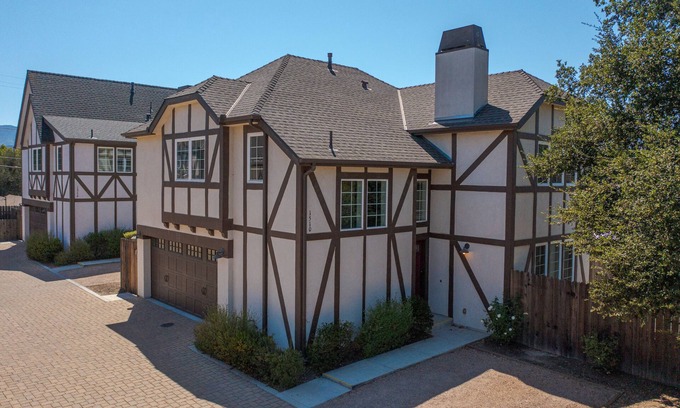 Solvang Casa | WiFi gratuito, patio privado con bañera de hidromasaje, familiar, admite mascotas