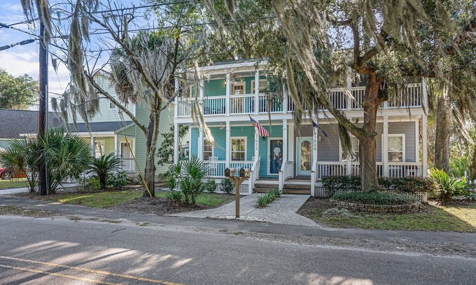Port Royal Casa | 3 bedroom 2.5 bathroom home in Port Royal! - Close to all bases