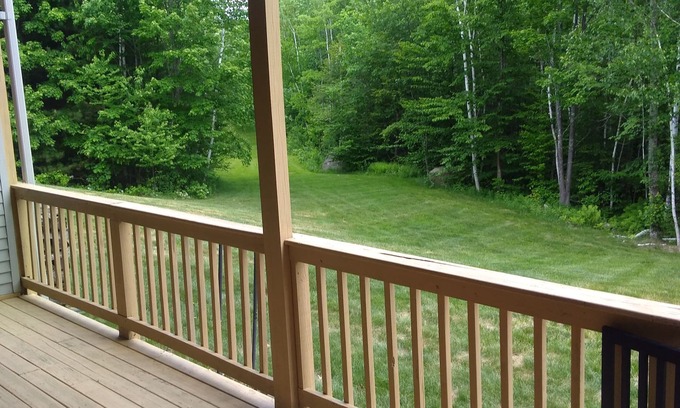 North Conway Condominio | 3 Bedroom 2 bath Condo in N. Conway, In a quiet, family friendly neighborhood.
