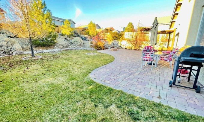 Northwest Reno Casa | 3-Bedroom/2-Bath/Pet OK/Sleeps10
