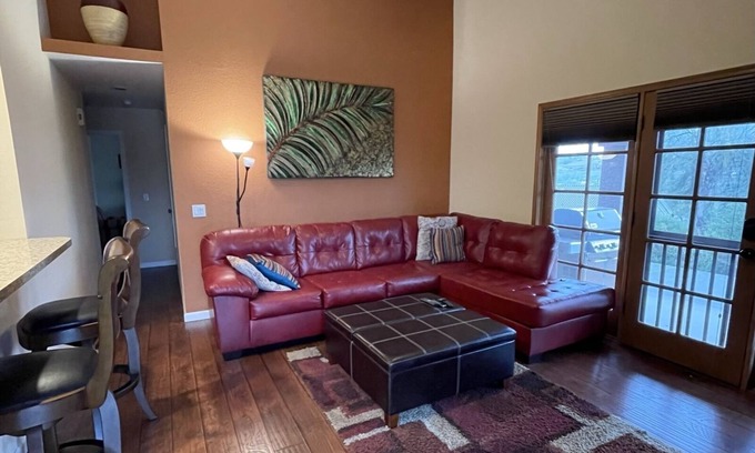 Fountain Hills Casa | Casa de 3 dormitorios / 2 baños: 7-8 minutos a pie de la fuente y el parque, ¡y mucho más!
