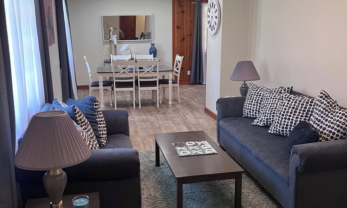 Columbia Casa | 3-bedroom; 2 Bath with family room, living room in tranquil Columbia, MS