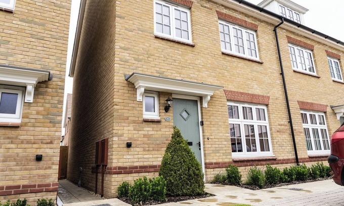 Chichester Casa | 3 Bedroom, 3.5 Bathroom House, Goodwood, Chichester