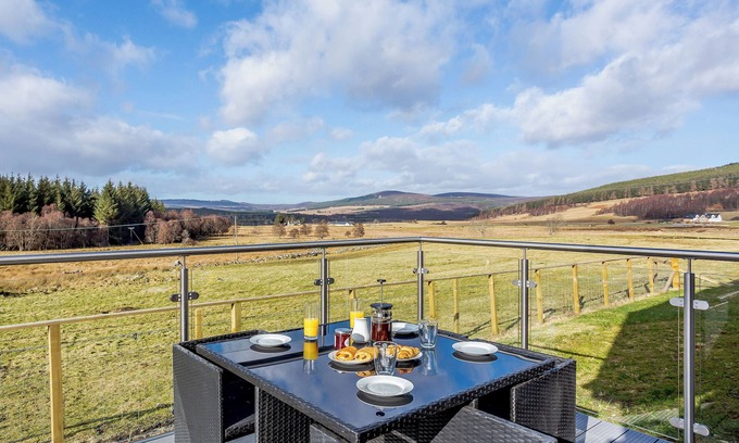 Cromdale Cabaña | Alojamiento de 3 habitaciones en Cromdale, near Aviemore