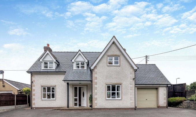 Cwmtirmynach Cabaña | 3 bedroom accommodation in Cerrigydrudion
