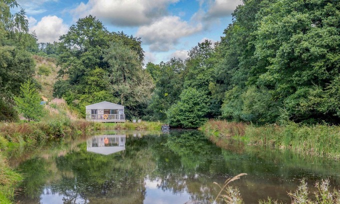 Christchurch Cabaña | 3 bedroom accommodation in Oakford, near Tiverton