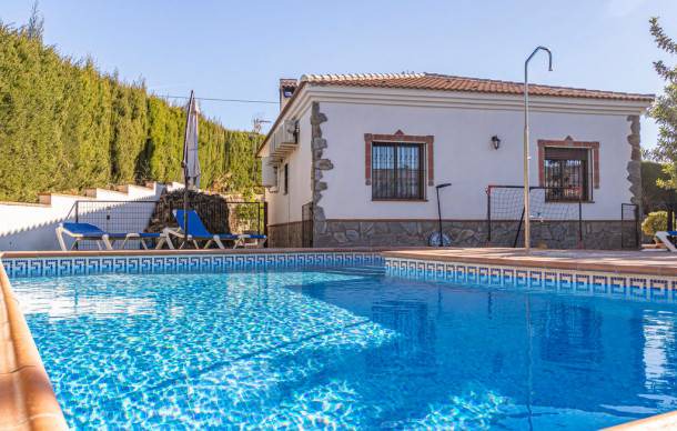 Alozaina Casa | 70 m² Casa ∙ 3 habitaciones ∙ 5 personas