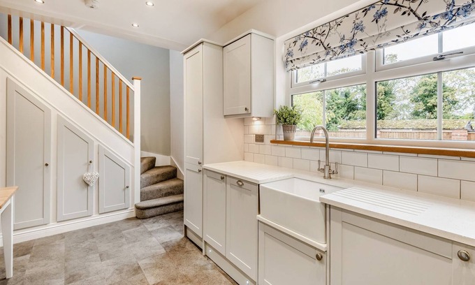 Grimsby Cabaña | 3 bedroom accommodation in Tetney Lock