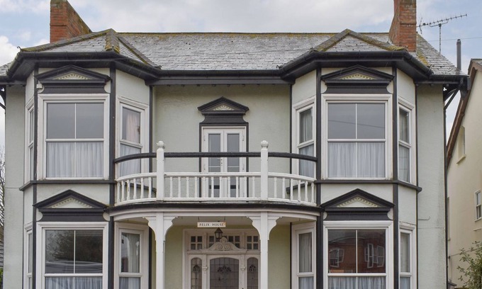 Felixstowe Cabaña | 3 bedroom accommodation in Felixstowe