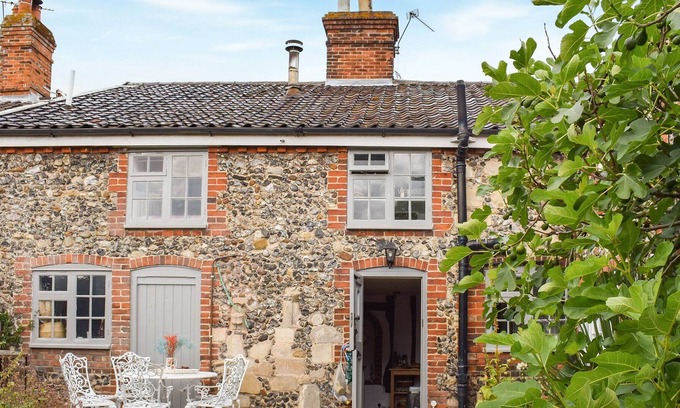 Metfield Cabaña | 3 bedroom accommodation in Metfield, near Harleston