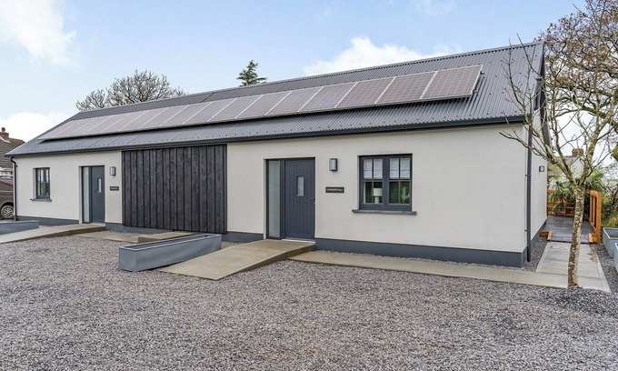Whitland Cabaña | Perfect for its stunning views over the Presley Hills and a fantastic standard throughout.