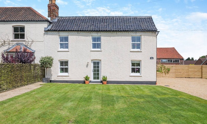East Dereham Cabaña | 3 bedroom accommodation in Longham