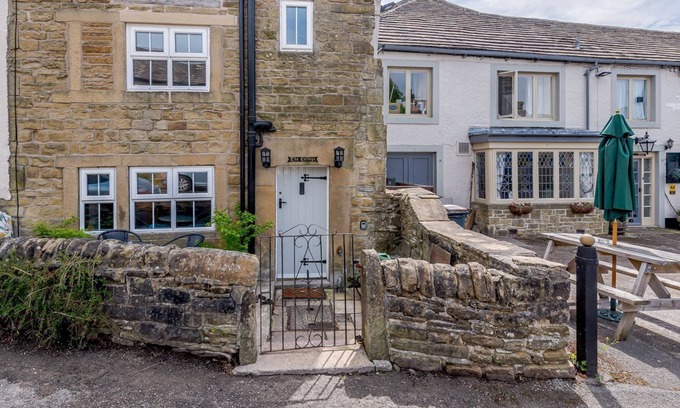 Eyam Cabaña | 3 bedroom accommodation in Eyam